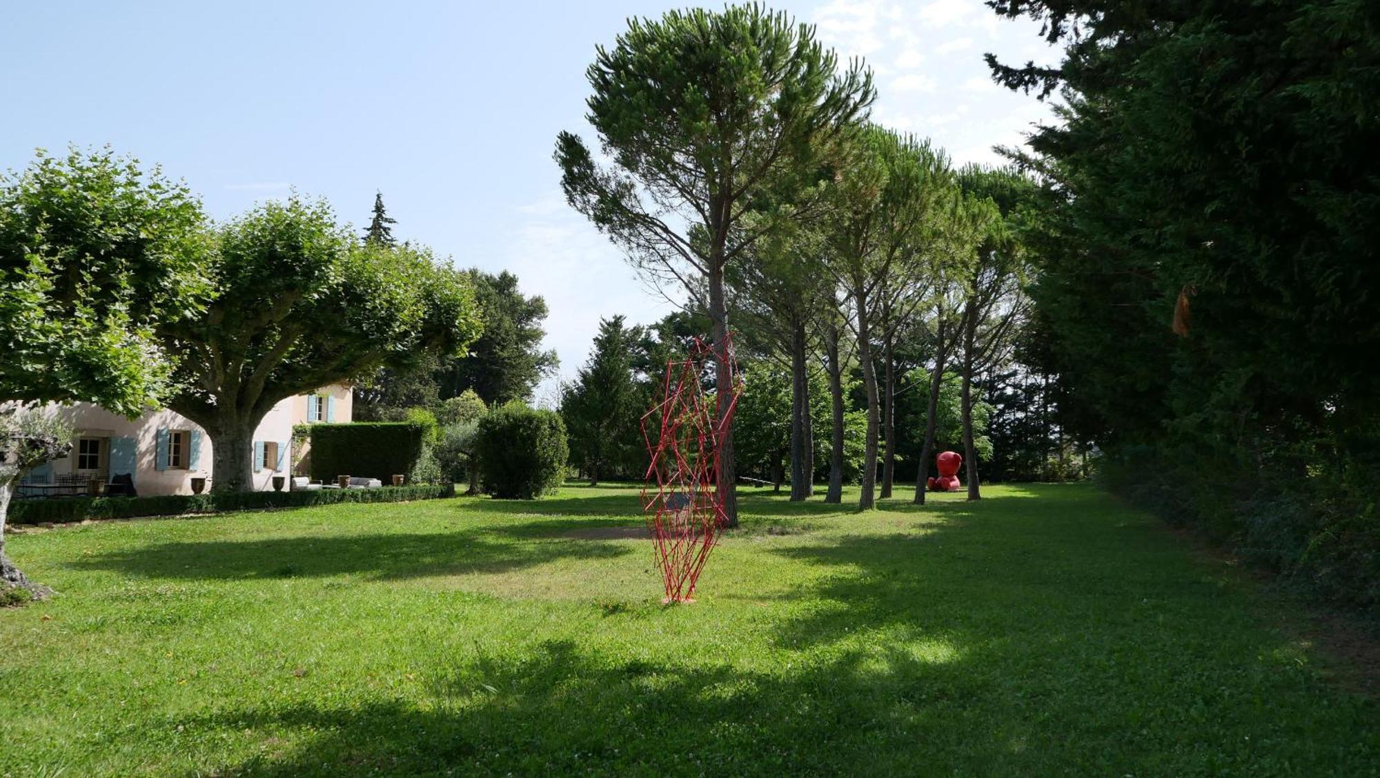 Superbe Mas Provençal 600m2 avec une Superbe Piscine Chauffée et très grand jardin 9000m2, situé au cœur du Luberon en campagne proche de L'Isle sur la Sorgue, 12 personnes, LS2-17 FIGNOULADO Clavaillan Exterior foto