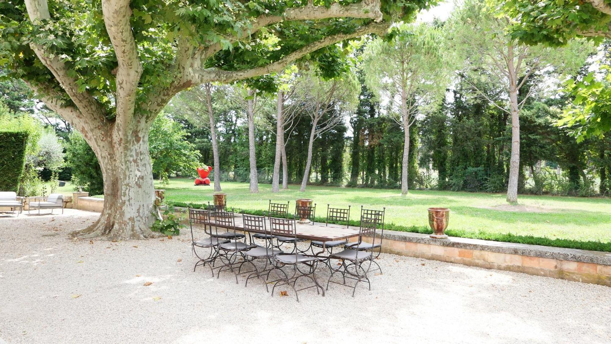 Superbe Mas Provençal 600m2 avec une Superbe Piscine Chauffée et très grand jardin 9000m2, situé au cœur du Luberon en campagne proche de L'Isle sur la Sorgue, 12 personnes, LS2-17 FIGNOULADO Clavaillan Exterior foto
